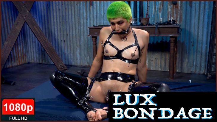 Pixi Lust – Pixi Lust: Lusty Latex Machine Fuck Pixi Lust 2021 1080p as it pounds her hole
