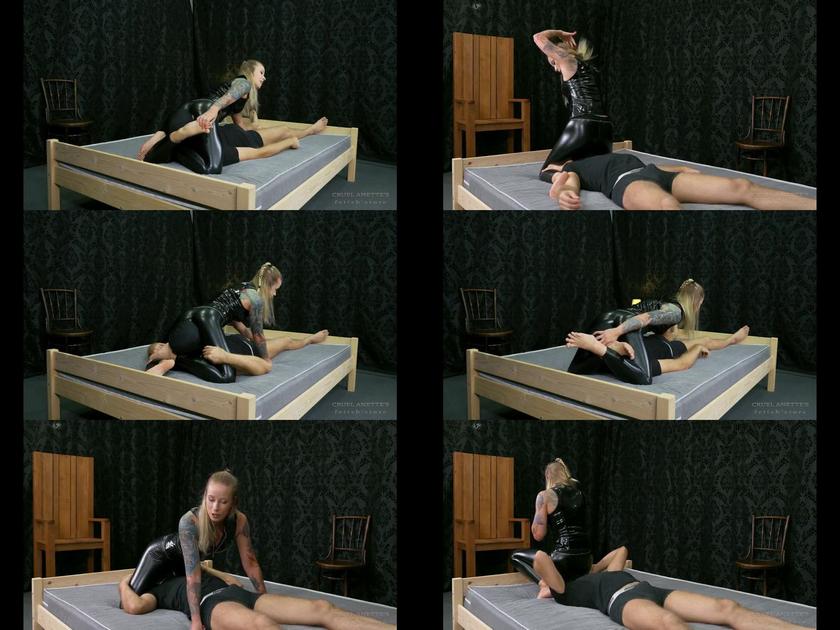 Cruel Anettes Fetish Store: Mistress Anette - Smothering His Head Mistress Anette 2022 HD